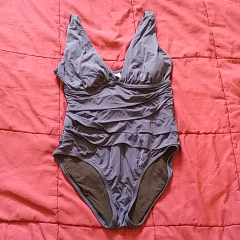 Bathing suit